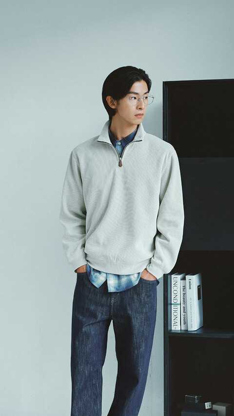 HALF ZIP-UP