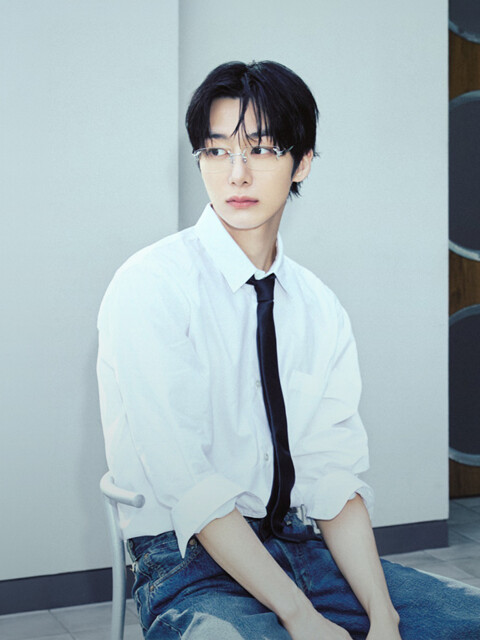 스타일을 더하는
아이웨어 큐레이션
