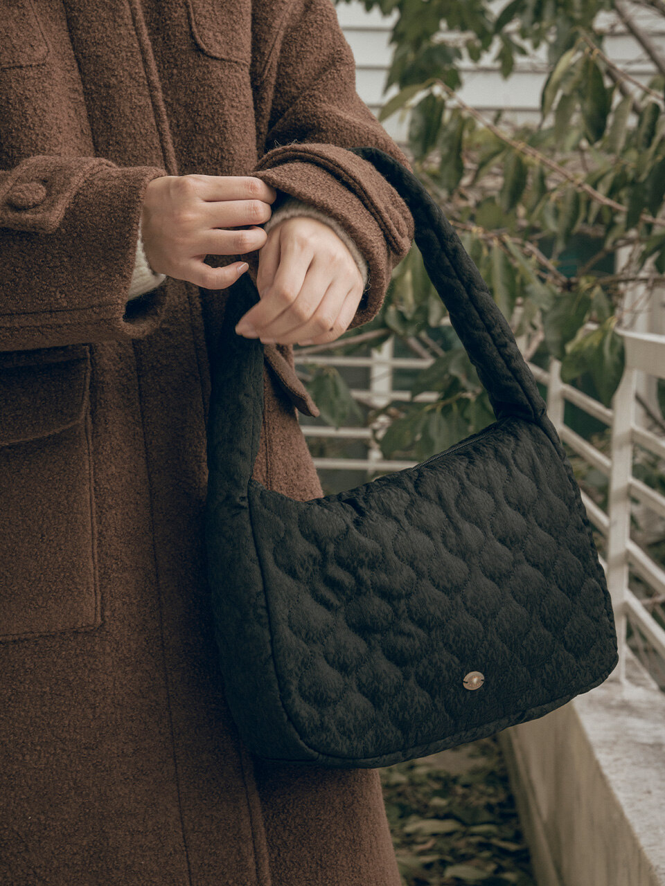 좋은 옷을 모두에게, 굿웨어몰 B3006 Grandma rosemary padding bag_Black