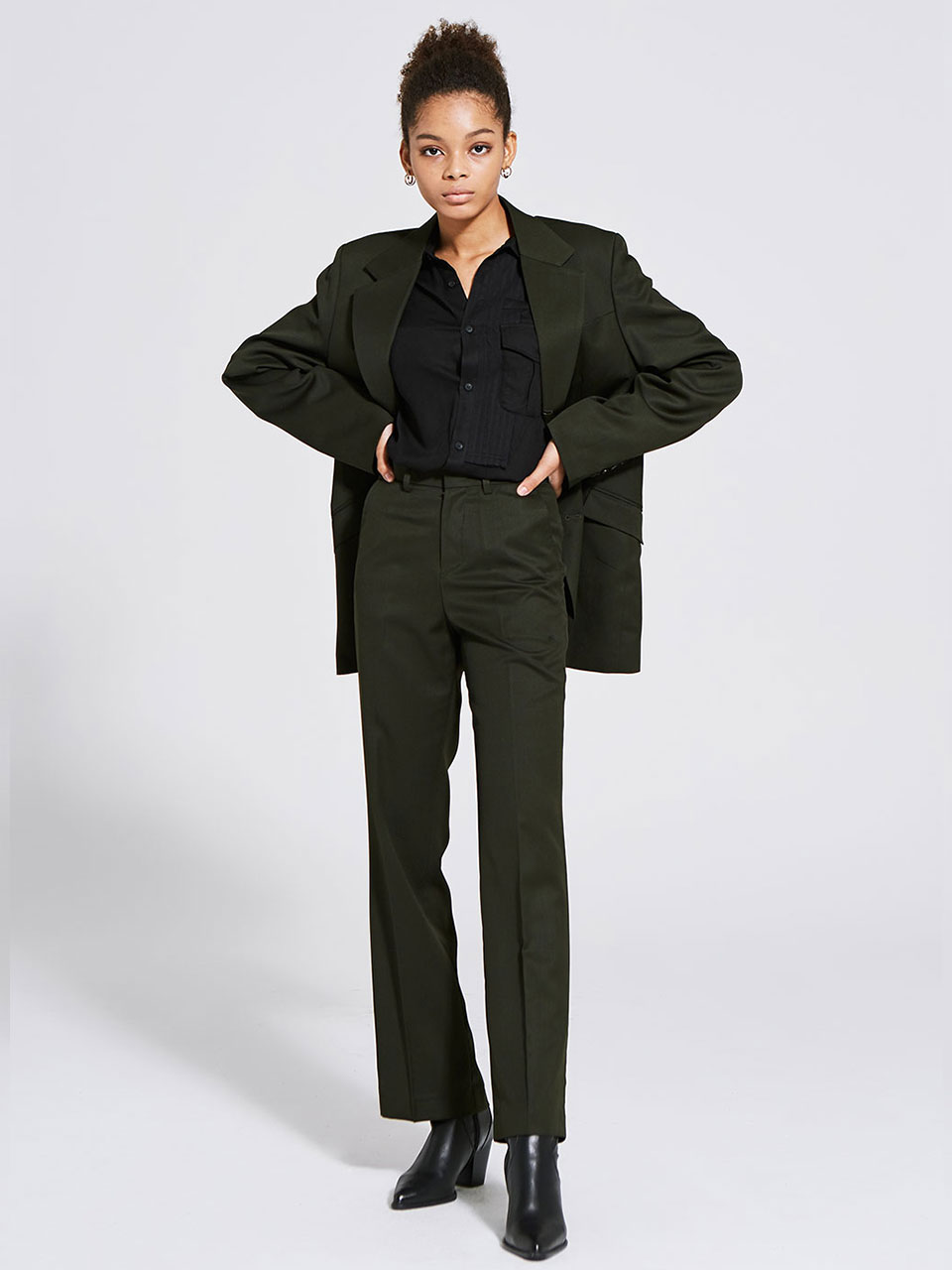 셋업 울 세미와이드 슬랙스_카키