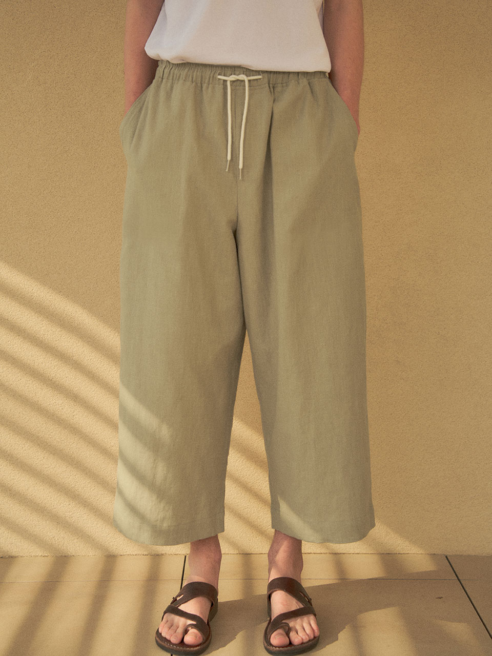 좋은 옷을 모두에게, 굿웨어몰 P10015 리넨 와이드 카프리 팬츠_Khaki beige
