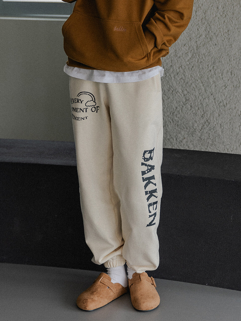 I.M.Excitement 조거 스웨트 팬츠 크림 BK9987