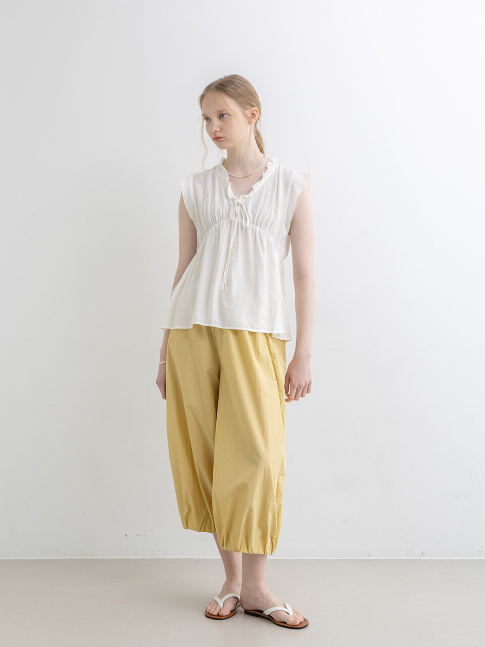 WD_Leg banding pants_Yellow