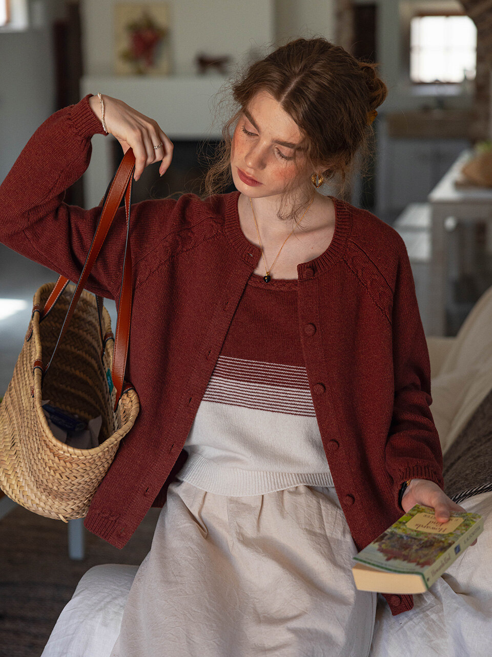 DA_Crew neck cardigan_2color