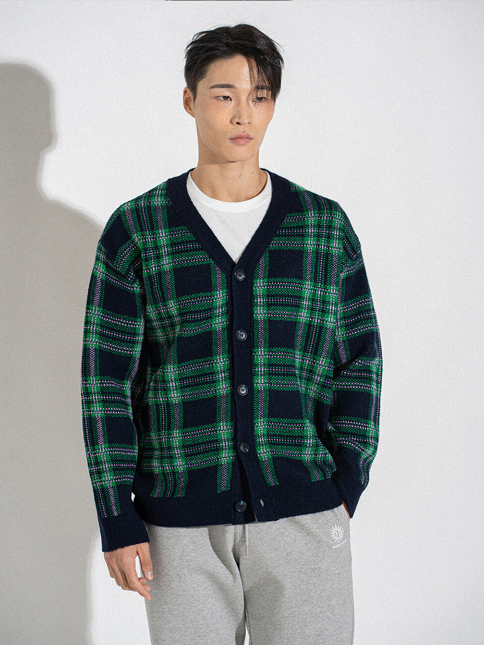 TARTAN CHECK V-NECK CARDIGAN_NAVY