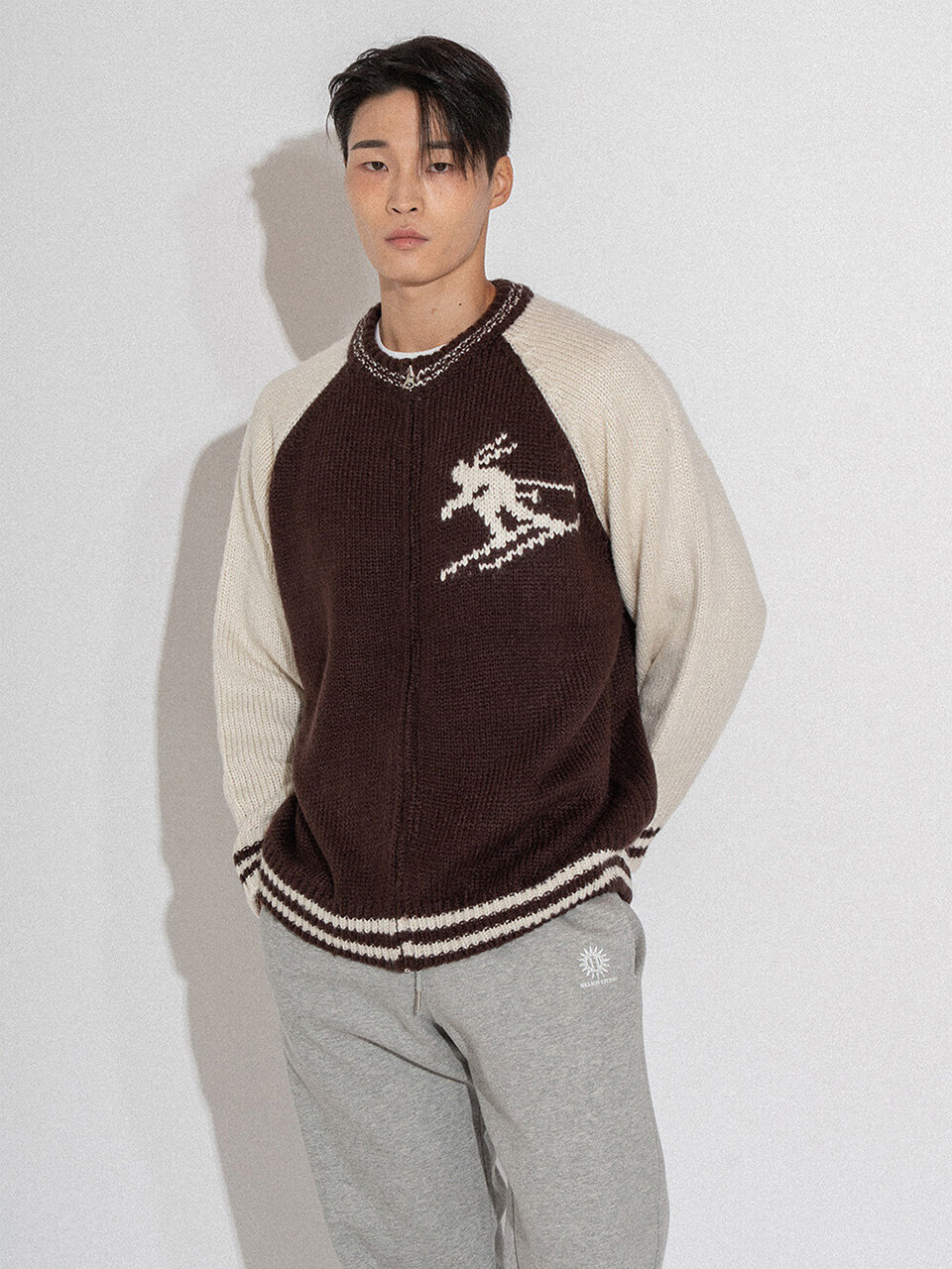 ROUND-NECK SKI ZIP-UP KNIT_BROWN