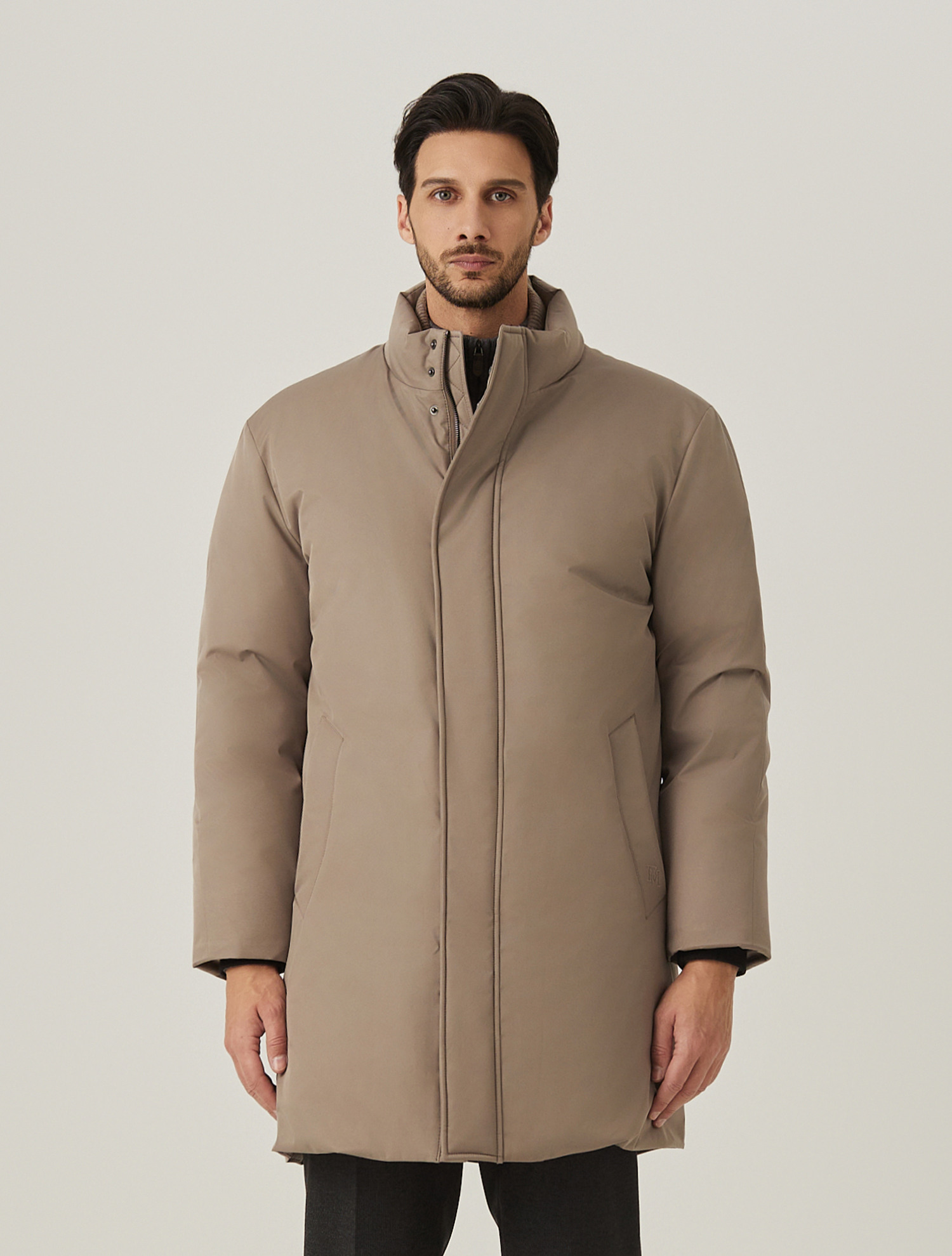 구스다운 롱 코트 베이지(AM0ECT40153)