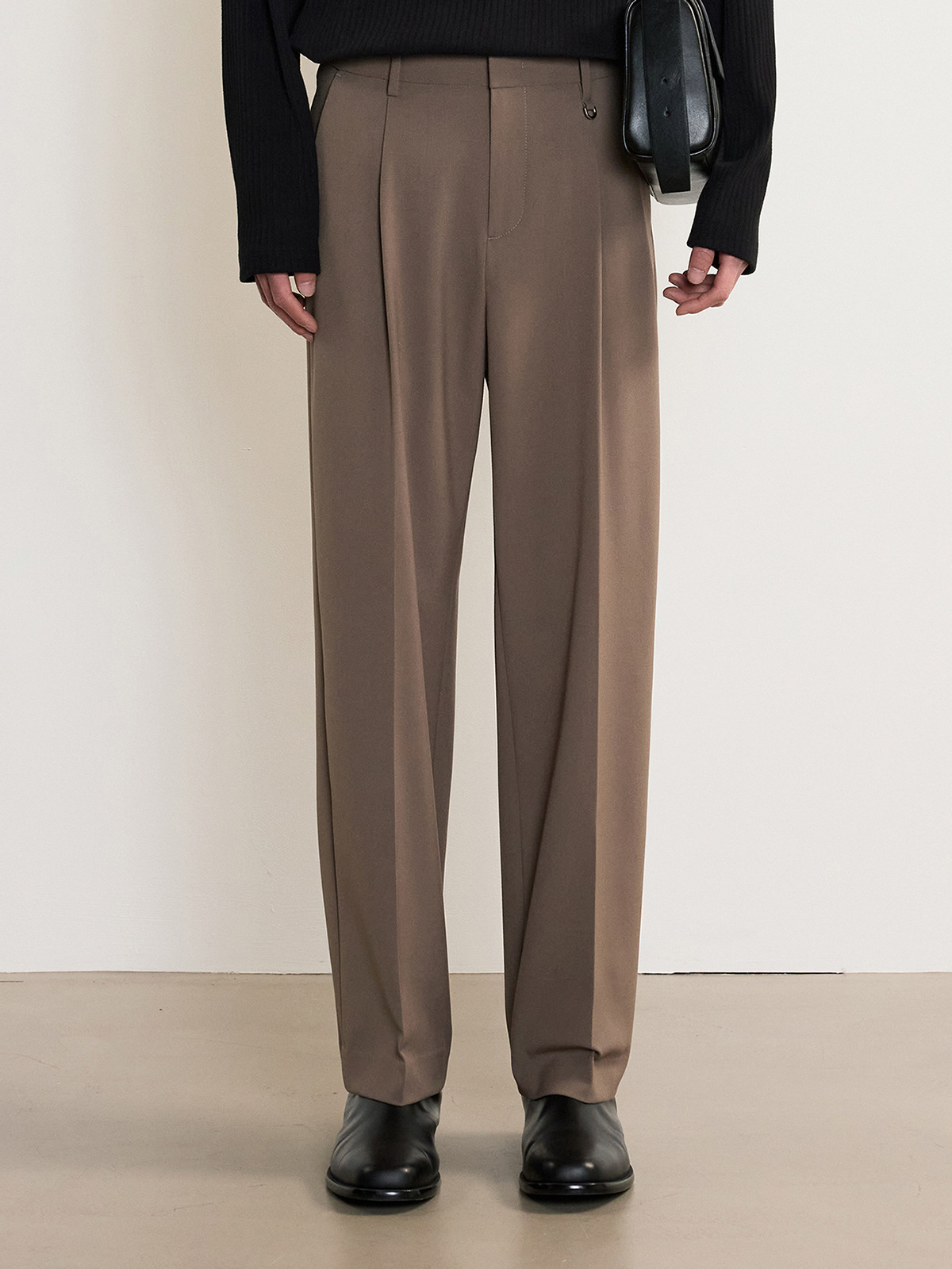 Essential Semi-Wide Slacks (Dusty Beige) TNPA5E100I3