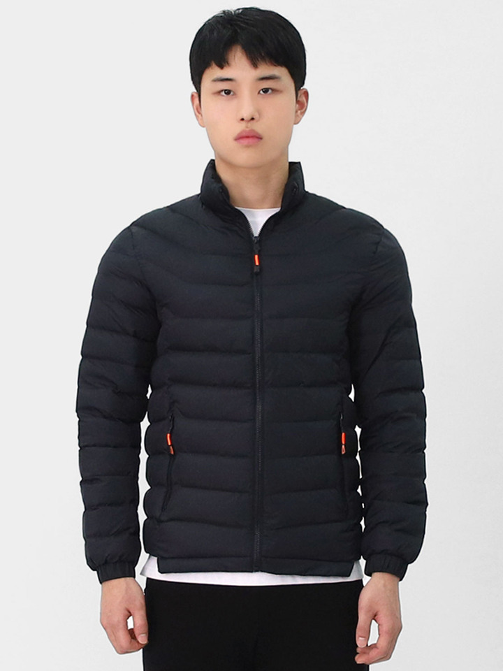 남성 에센셜 라이트 하이넥 슬림 경량패딩 BDK015