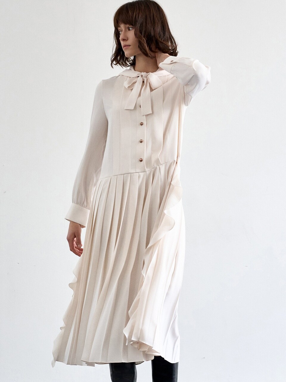 HOOD PLEATS DRESS_CM