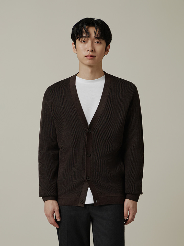 남성) 투톤 변형조직 브이넥 가디건