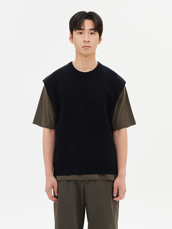 남성) 소프트터치 크루넥 스웨터 베스트(오버핏)