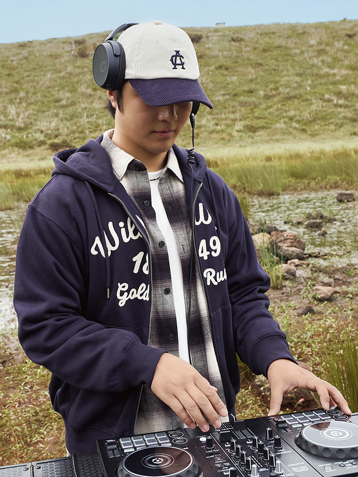 공용) 코듀로이 그래픽 자수 볼캡